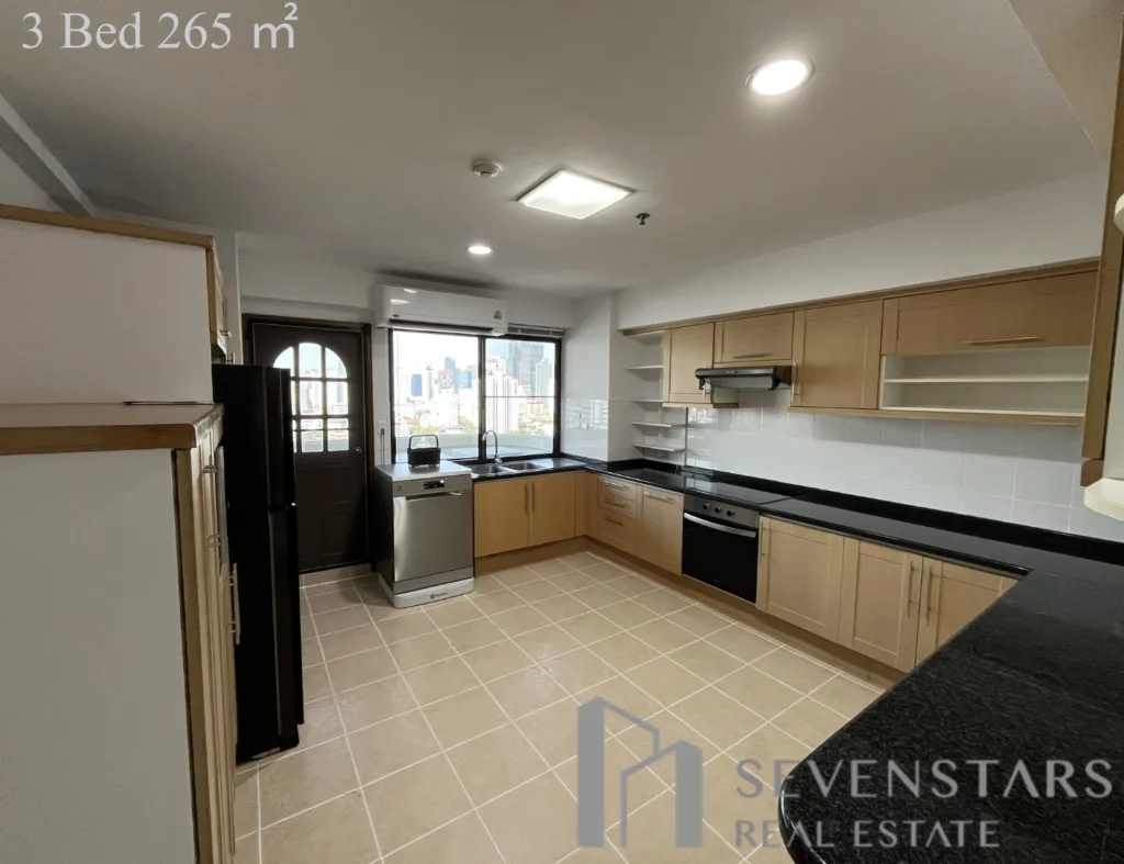 Centre Point Residence Phromphong 3Bed-3