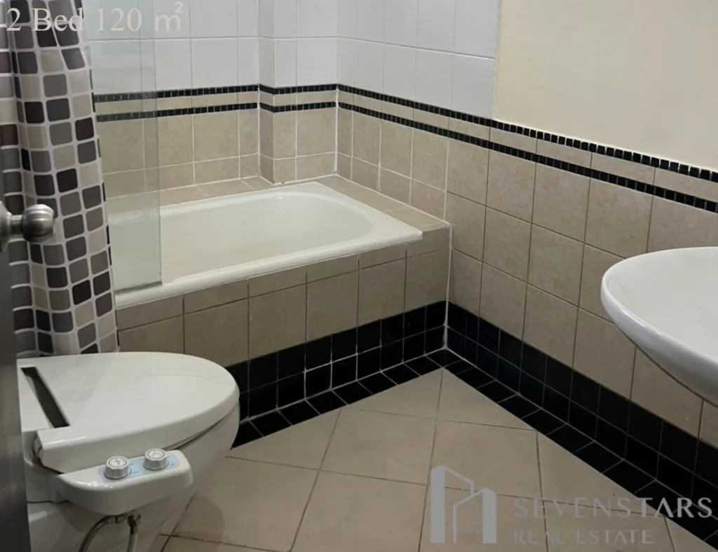 Charkthip Court 2Bed-5