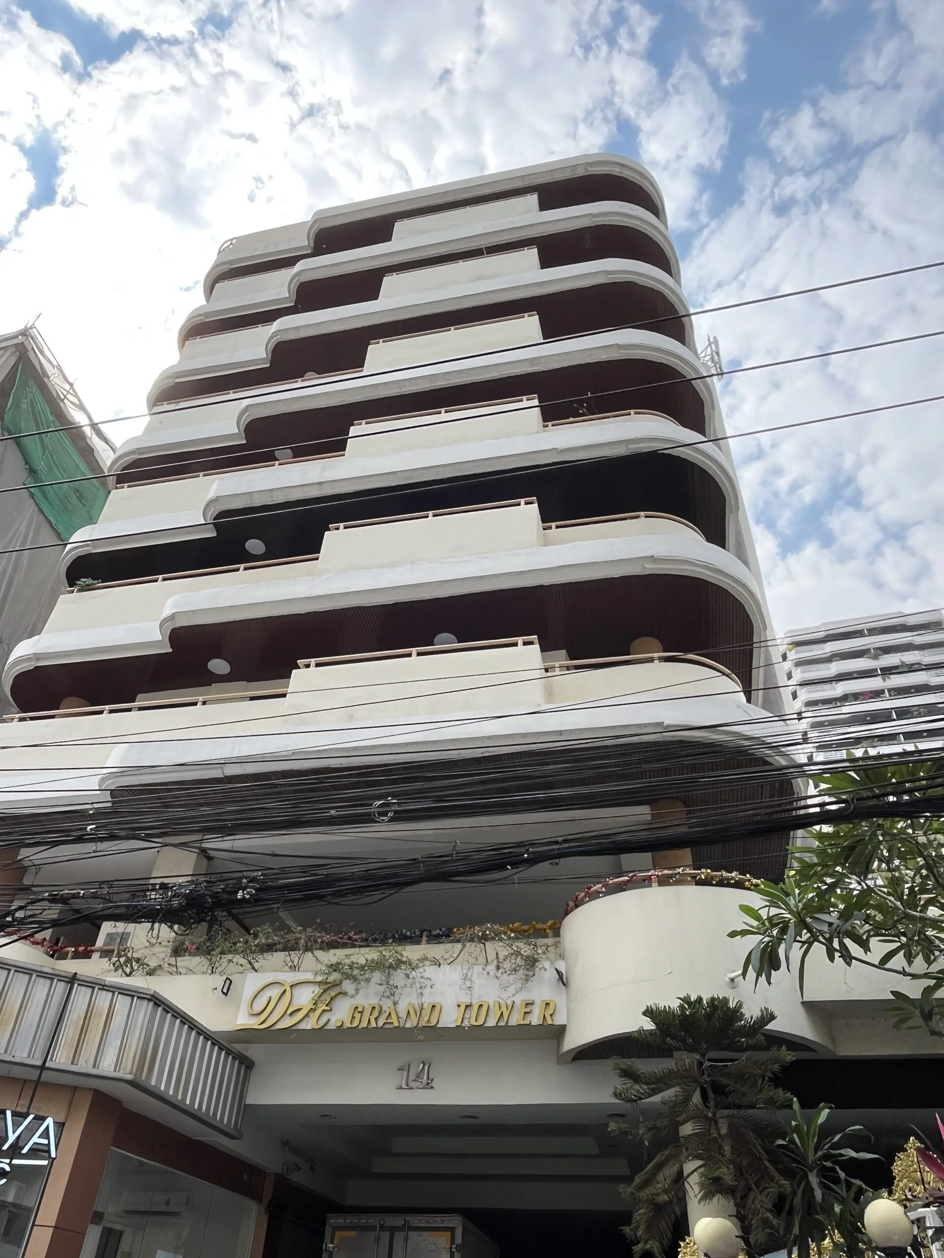 DH Grand Tower B-1
