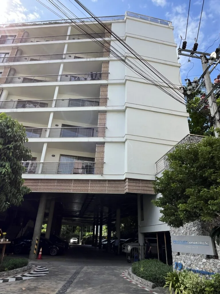 PR Court B-1