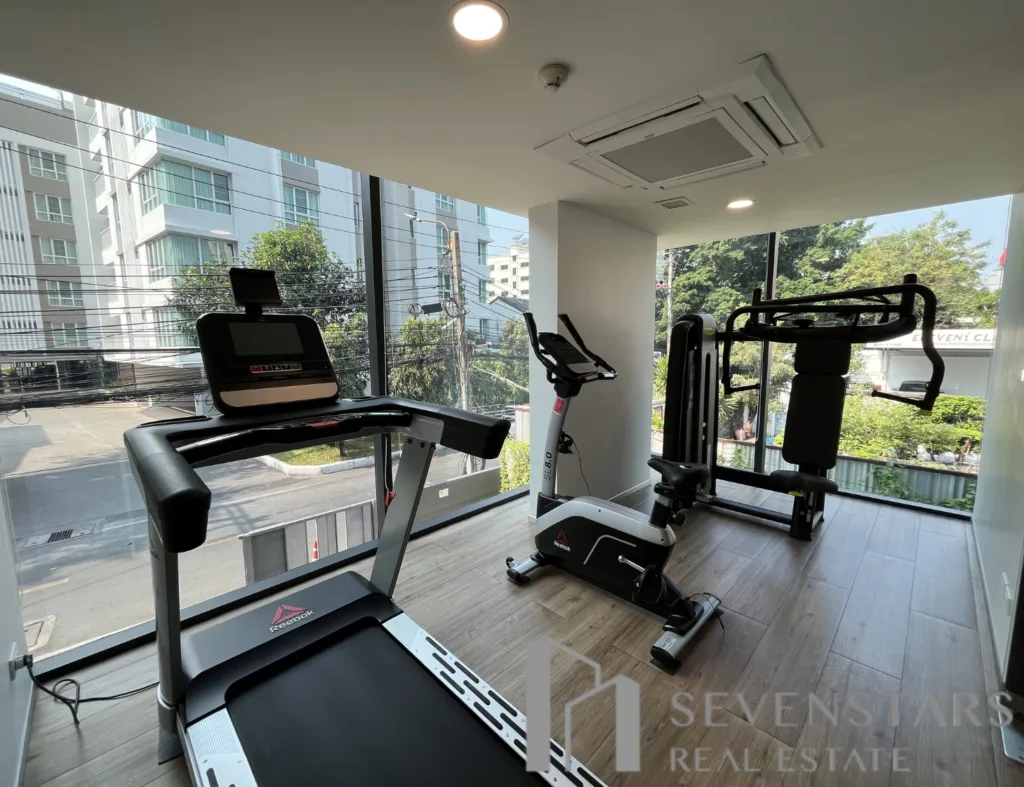 Tate Thonglor F-1