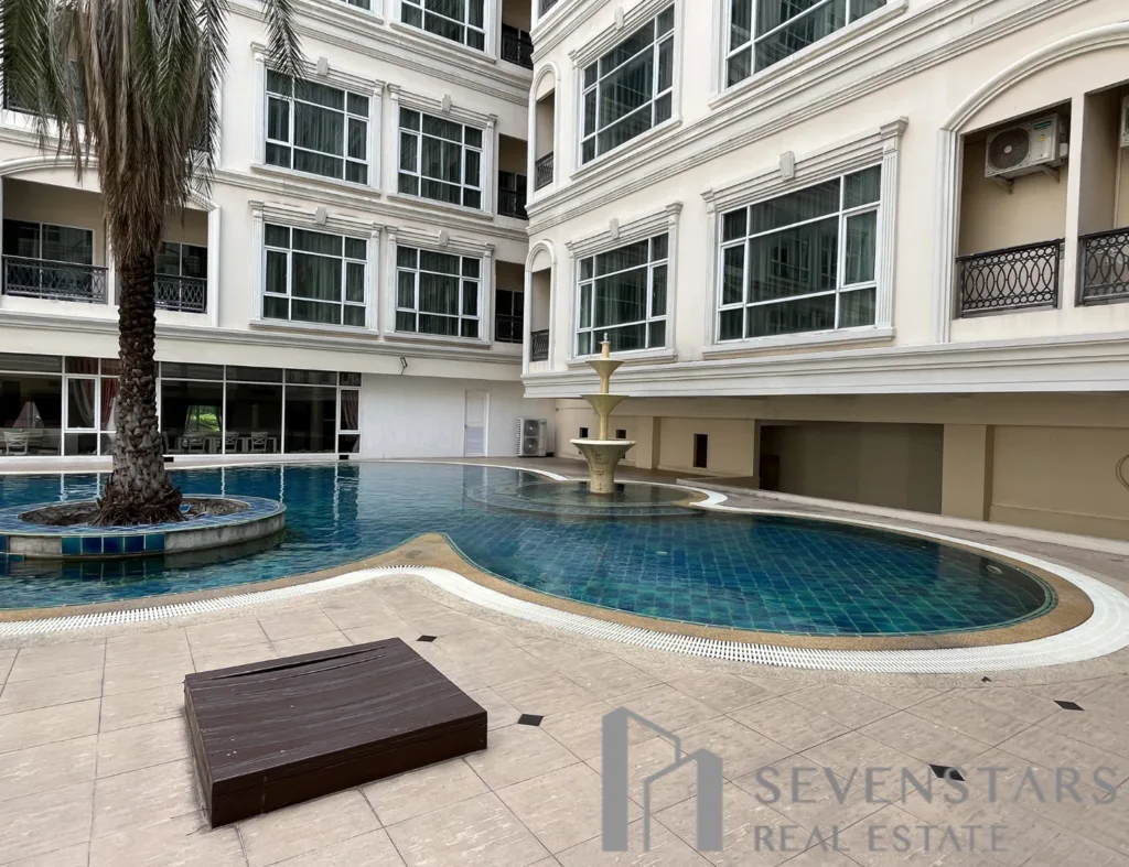 Hope Land Sukhumvit 46 F-2
