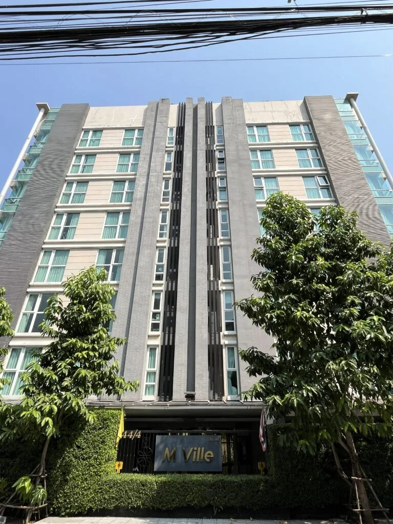 M Villa B-1