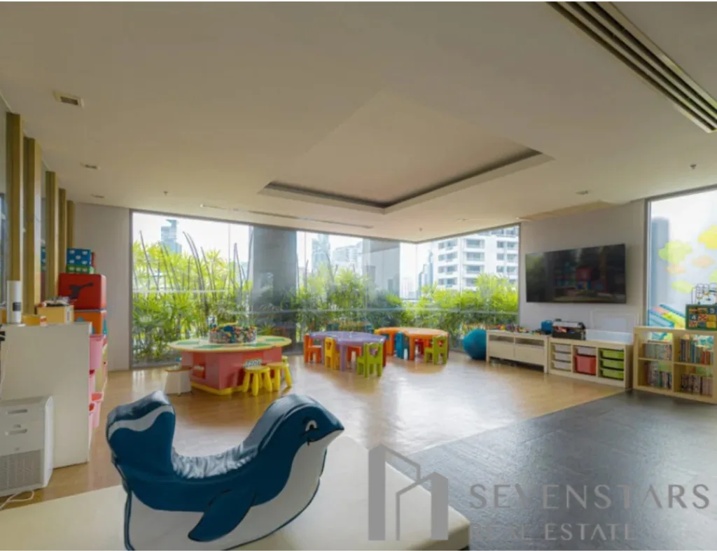 Aequa Residence Sukhumvit 49 F-5