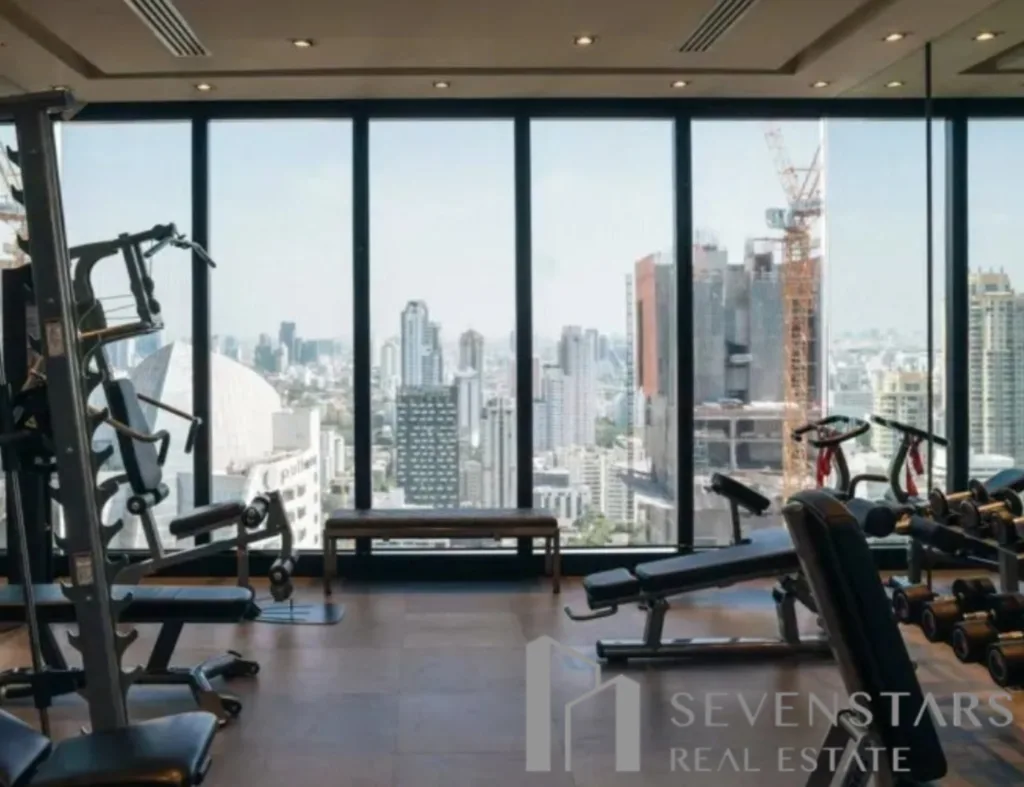 Ashton Asoke F-1