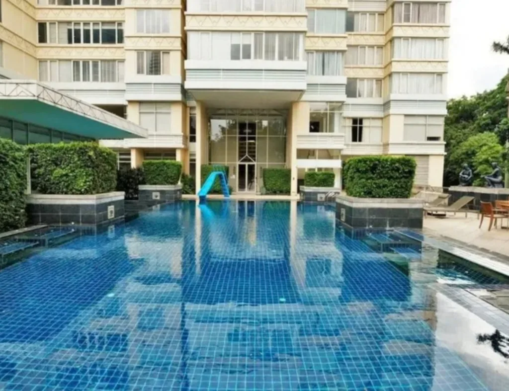 Hampton Thonglor 10 F-1