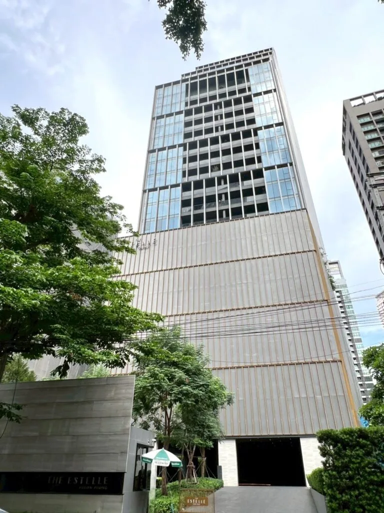 The Eatelle Phrom Phong B-1
