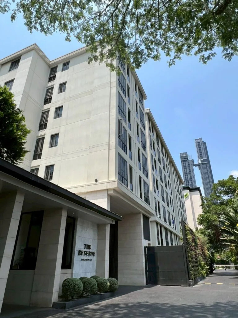 The Reserve Sukhumvit 61 B-1